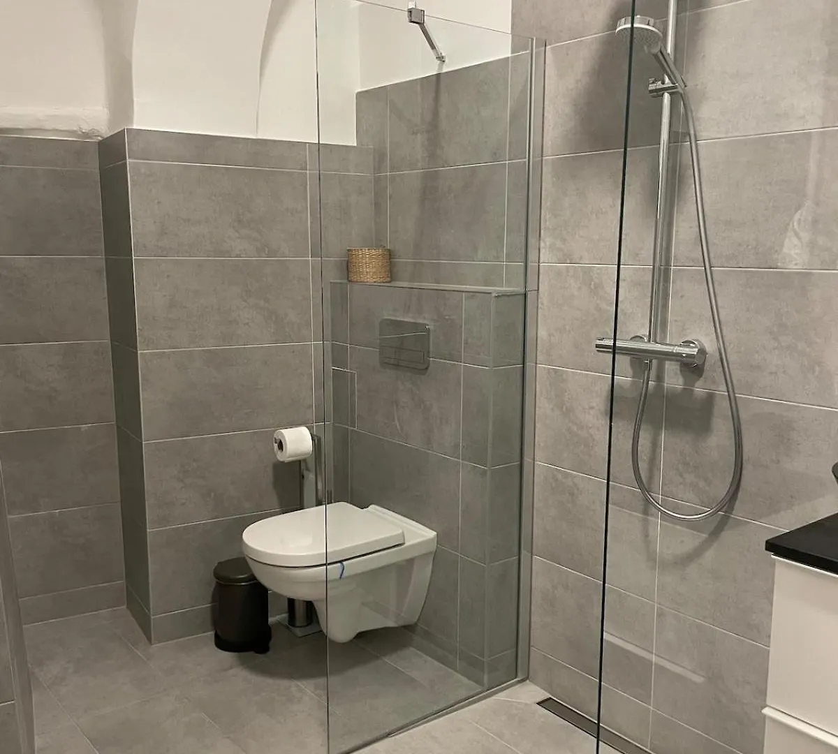 Historical Flair Apartment With Two Bedrooms Vienna