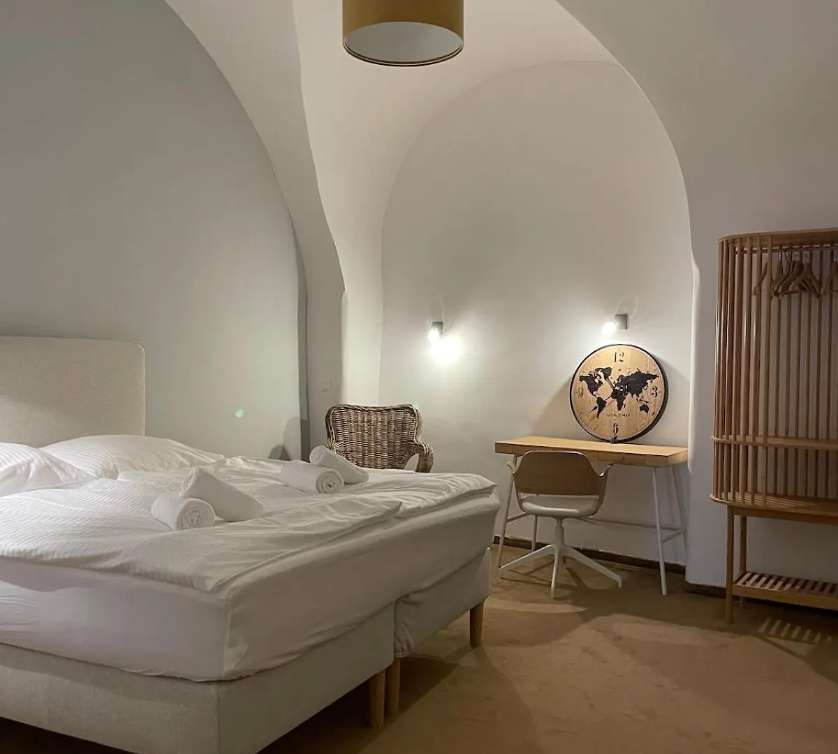 Historical Flair Apartment With Two Bedrooms location